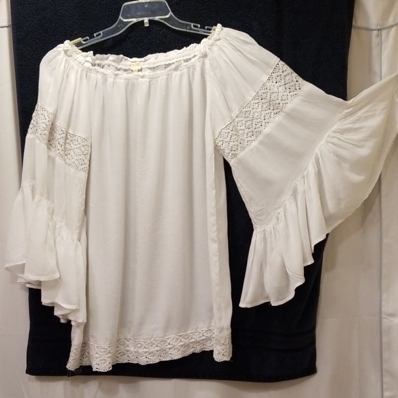 Surf Gypsy Tops - Surf Gypsy bell arm blouse Size M